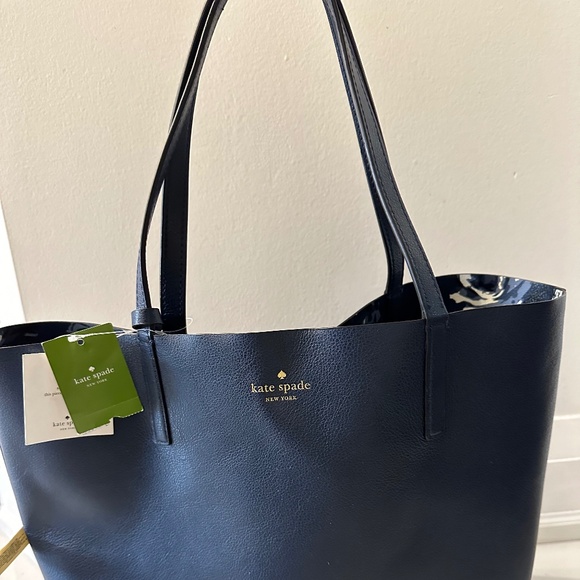 Kate Spade reversible tote - new - Picture 10 of 15